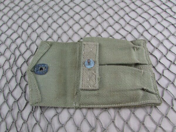 M1 Carbine "Stock Type" mag pouch marked Boyt USMC 44 - Image 2