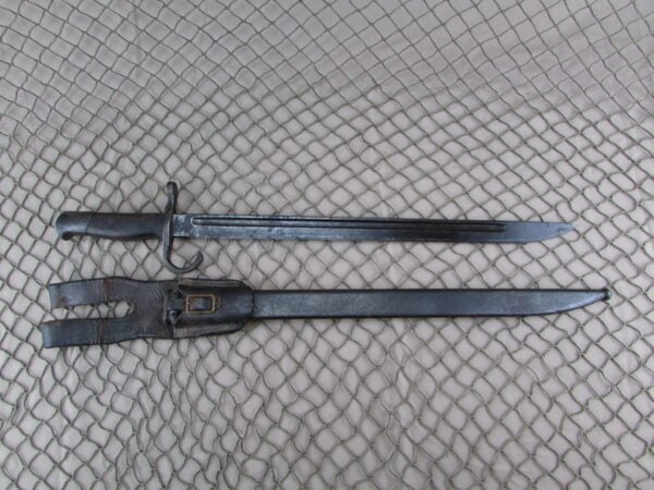 Japanese Type 30 Bayonet Nagoya Manf w/ damaged Frog