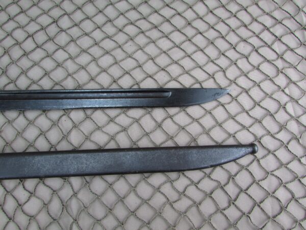 Japanese Type 30 Bayonet Nagoya Manf w/ damaged Frog - Image 3