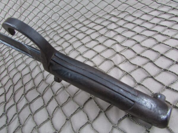 Japanese Type 30 Bayonet Nagoya Manf w/ damaged Frog - Image 9