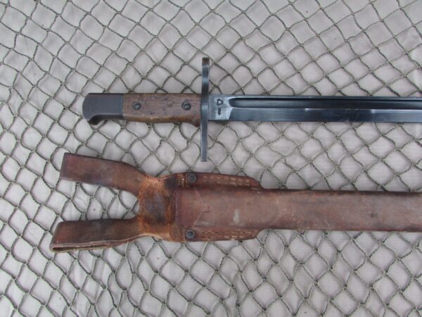 Japanese Type 30 Bayonet National Denki Under Kokura Supervision w/ Rubberized Scabbard - Image 2