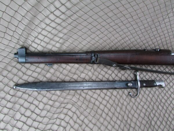 Argentine 1909 Cavalry Carbine Mauser DGFM FMAP 7.65 Cal with bayonet & sling #003772 - Image 6