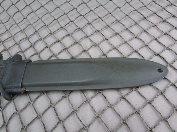 WW2 USM8 B M Co Unissued Early Pattern Scabbard for M3 Trench Bayonet Fighting Knife - Image 7