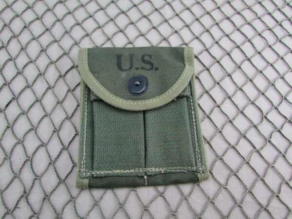 M1 Carbine Stock Type mag pouch by B.B. Inc 1943