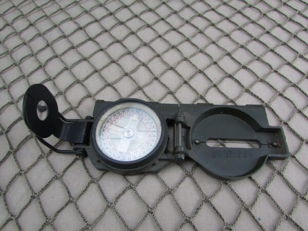 Vietnam USMC Magnetic Compass by Union Instrument Corp 1966 - Image 4