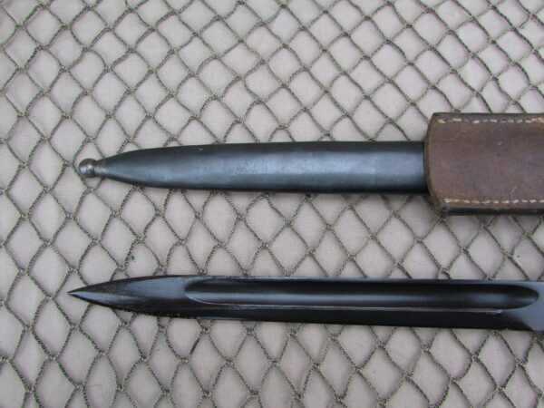 Yugo M48 Mauser bayonet w/ matching scabbard - Image 5