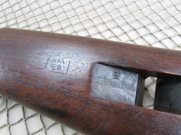 WW2 Inland M1 Carbine w/ correct 10/43 barrel # 980827 - Image 9